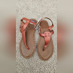 Universal Thread Target Tan Leather Sandals